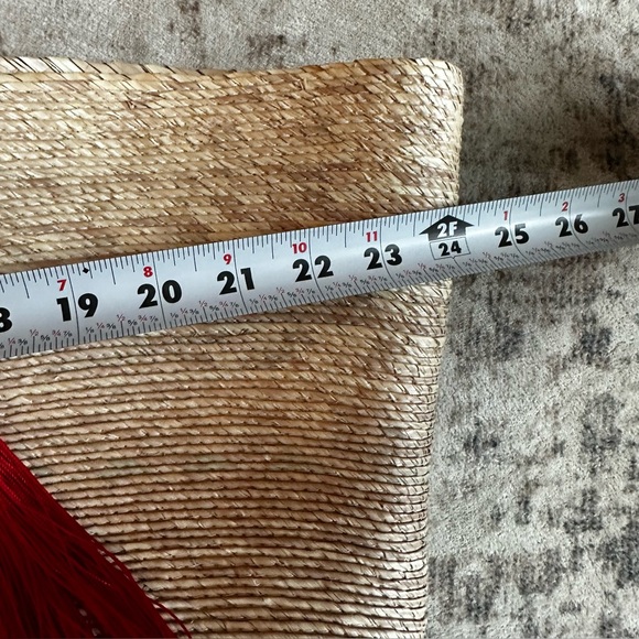 RED SEQUIN LIPS STRAW LARGE 
BEACH PALM LEAF BAG TOTE STRING CLOSER - Picture 11 of 12